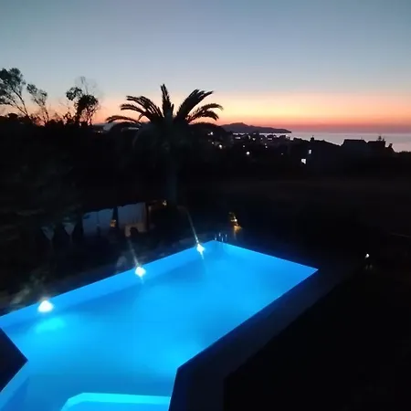 Argo Aparthotel